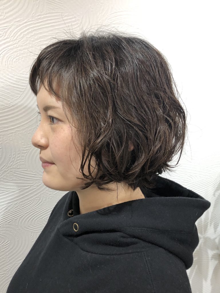 パーマ ちょっとだけマイナーチェンジしたい時にオススメな無造作パーマ Log Hair ログヘアー 広島市安佐南区山本のヘアサロン