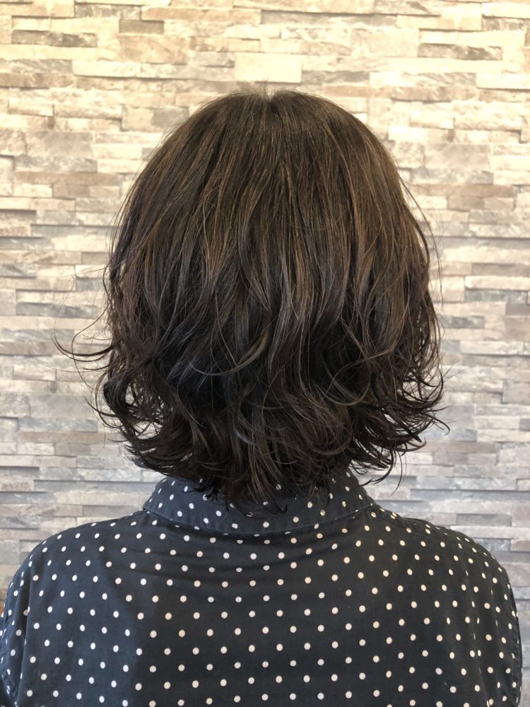 パーマ 伸ばしかけミディアムヘアにもオススメなゆるふわパーマ Log Hair ログヘアー 広島市安佐南区山本のヘアサロン