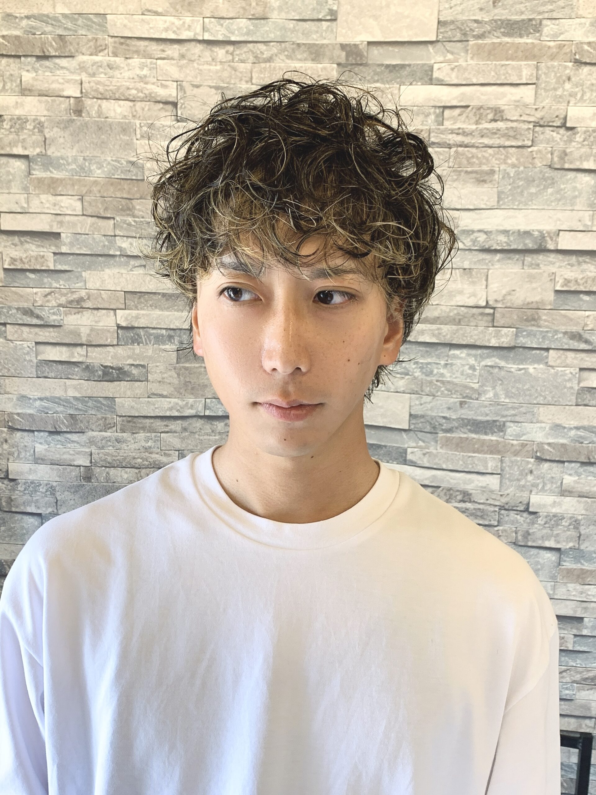 【メンズ】フルモデルチェンジ!パーマ&ハイライトでお洒落ヘア☆